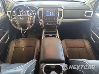 Zdjęcie 8 z 13 samochodu: 2017 NISSAN TITAN PRO-4X VIN:1N6AA1E53HN549246 - miniatura