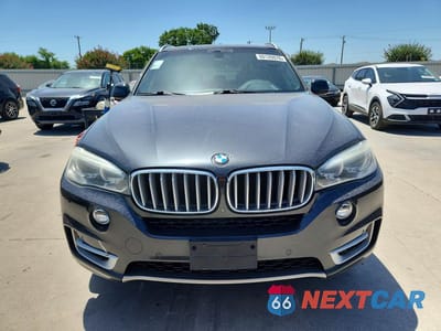 Piąte zdjęcie samochodu w środku: 2018 BMW X5 SDRIVE35I VIN:5UXKR2C51J0Z22102 - miniatura
