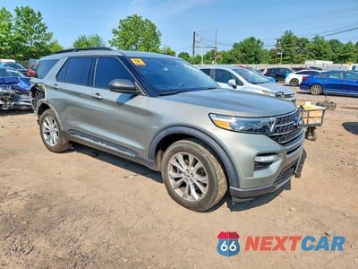 Czwarte zdjęcie samochodu z boku: 2020 FORD EXPLORER XLT VIN:1FMSK8DH9LGA46015 - miniatura