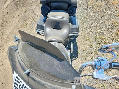 Piąte zdjęcie samochodu w środku: 2011 HARLEY-DAVIDSON FLHTCU VIN:1HD1FC411BB638111 - miniatura
