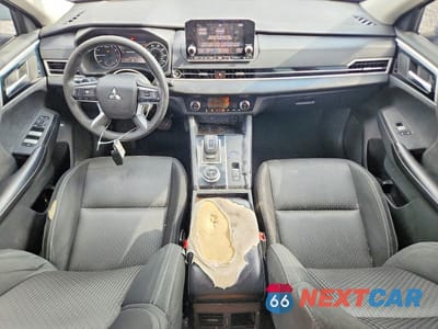 Zdjęcie 8 z 13 samochodu: 2022 MITSUBISHI OUTLANDER ES VIN:JA4J4TA84NZ019016 - miniatura