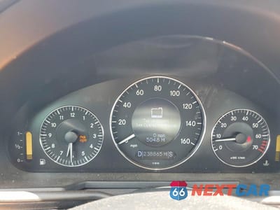 Zdjęcie 9 z 12 samochodu: 2007 MERCEDES-BENZ E 350 VIN:WDBUF56X47A992163 - miniatura