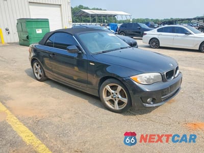 Czwarte zdjęcie samochodu z boku: 2013 BMW 128 I VIN:WBAUL7C54DVU10055 - miniatura