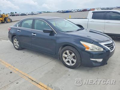 Czwarte zdjęcie samochodu z boku: 2015 NISSAN ALTIMA VIN:1N4AL3AP1FN380850 - miniatura