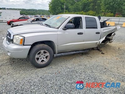 2006 DODGE DAKOTA QUAD SLT 1D7HE48N26S624025 - główne zdjęcie licytacji z USA - miniatura