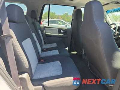Zdjęcie 11 z 13 samochodu: 2005 FORD EXPEDITION XLT VIN:1FMPU16525LA06234 - miniatura