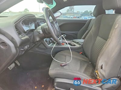 Zdjęcie 7 z 12 samochodu: 2017 DODGE CHALLENGER SXT VIN:2C3CDZAG7HH658377 - miniatura