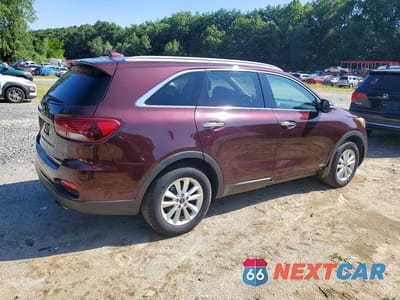 Trzecie zdjęcie samochodu z tyłu: 2019 KIA SORENTO LX VIN:5XYPGDA3XKG439276 - miniatura