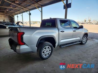 Trzecie zdjęcie samochodu z tyłu: 2025 TOYOTA TUNDRA SR5 VIN:5TFLA5DB1SX248108 - miniatura