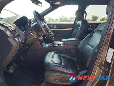 Zdjęcie 7 z 13 samochodu: 2019 FORD EXPLORER XLT VIN:1FM5K7D89KGB20989 - miniatura