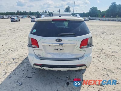 Zdjęcie 6 z 12 samochodu: 2012 KIA SORENTO SX VIN:5XYKW4A25CG269429 - miniatura