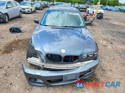 Piąte zdjęcie samochodu w środku: 2003 BMW 325 I VIN:WBAEV33413KL84383 - miniatura