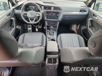 Zdjęcie 8 z 14 samochodu: 2024 VOLKSWAGEN TIGUAN SE R-LINE BLACK VIN:3VV8B7AX1RM222821 - miniatura
