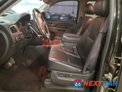 Zdjęcie 7 z 13 samochodu: 2014 CHEVROLET TAHOE K1500 LTZ VIN:1GNSKCE02ER129834 - miniatura