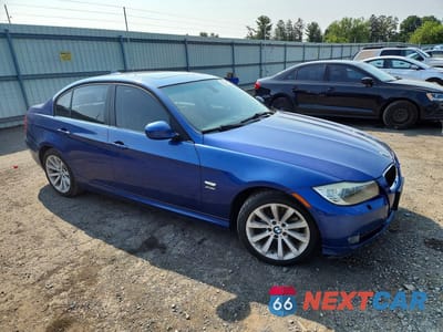 Czwarte zdjęcie samochodu z boku: 2010 BMW 328 XI SULEV VIN:WBAPK5C50AA646435 - miniatura
