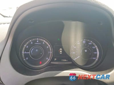 Zdjęcie 9 z 12 samochodu: 2017 HYUNDAI AZERA LIMITED VIN:KMHFH4JG2HA586613 - miniatura