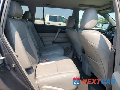 Zdjęcie 11 z 13 samochodu: 2013 TOYOTA HIGHLANDER HYBRID XLE/HYBRID LE VIN:5TDBK3EH5DS221082 - miniatura