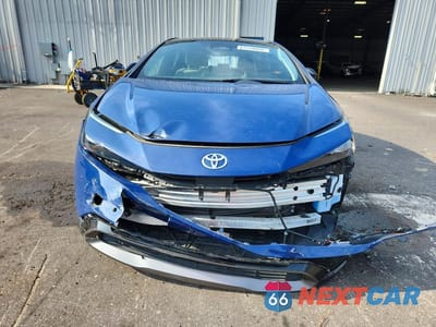 Piąte zdjęcie samochodu w środku: 2023 TOYOTA PRIUS XLE VIN:JTDADABU1P3006476 - miniatura