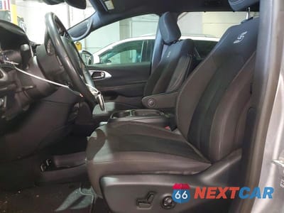 Zdjęcie 7 z 13 samochodu: 2021 CHRYSLER PACIFICA TOURING VIN:2C4RC1FG9MR593314 - miniatura