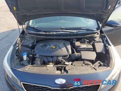 Zdjęcie 11 z 12 samochodu: 2017 KIA FORTE LX VIN:KNAFK5A83H5714027 - miniatura