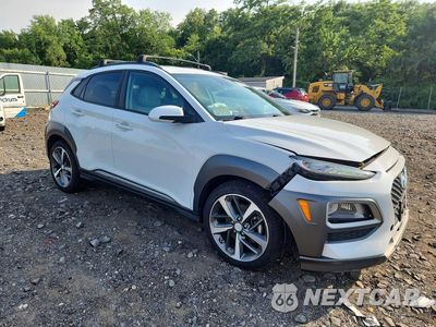 Czwarte zdjęcie samochodu z boku: 2020 HYUNDAI KONA ULTIMATE VIN:KM8K5CA57LU501496 - miniatura