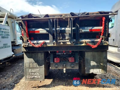 Zdjęcie 6 z 12 samochodu: 2000 FORD F650 SUPER DUTY DUMP TRUCK VIN:3FDNF6563YMA30912 - miniatura