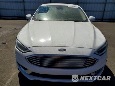 Piąte zdjęcie samochodu w środku: 2018 FORD FUSION SE HYBRID VIN:3FA6P0LU6JR171590 - miniatura