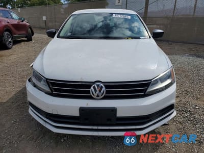 Piąte zdjęcie samochodu w środku: 2016 VOLKSWAGEN JETTA SE VIN:3VWD67AJ4GM266383 - miniatura