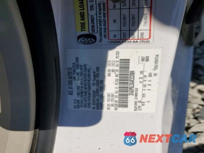 Zdjęcie 12 z 12 samochodu: 2010 FORD FUSION HYBRID VIN:3FADP0L3XAR332084 - miniatura