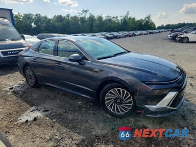Czwarte zdjęcie samochodu z boku: 2024 HYUNDAI SONATA HYBRID SEL VIN:KMHL34JJ2RA094694 - miniatura