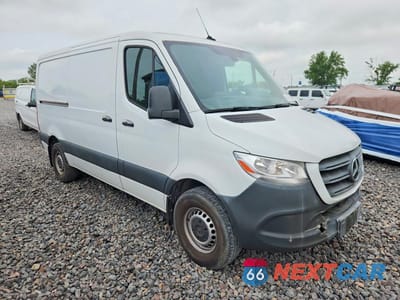 Czwarte zdjęcie samochodu z boku: 2019 MERCEDES-BENZ SPRINTER 2500/3500 VIN:WD4PF0CD9KP160096 - miniatura
