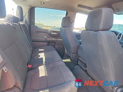 Zdjęcie 10 z 12 samochodu: 2021 CHEVROLET SILVERADO K1500 CUSTOM VIN:3GCPYBEH5MG176092 - miniatura