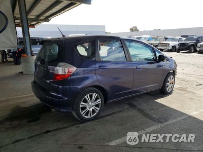 Trzecie zdjęcie samochodu z tyłu: 2009 HONDA FIT SPORT VIN:JHMGE88449S052625 - miniatura