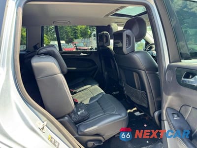Zdjęcie 9 z 13 samochodu: 2016 MERCEDES-BENZ GL 450 4MATIC VIN:4JGDF6EE3GA668754 - miniatura