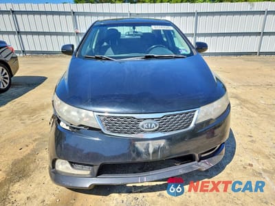 Piąte zdjęcie samochodu w środku: 2013 KIA FORTE SX VIN:KNAFW4A36D5717601 - miniatura