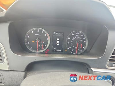 Zdjęcie 9 z 12 samochodu: 2015 HYUNDAI SONATA LIMITED 2.0T VIN:5NPE34AB3FH250672 - miniatura