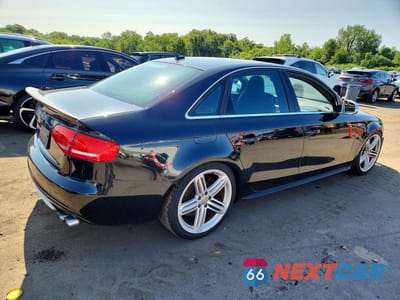 Trzecie zdjęcie samochodu z tyłu: 2011 AUDI S4 PRESTIGE VIN:WAUKGAFL4BA158301 - miniatura