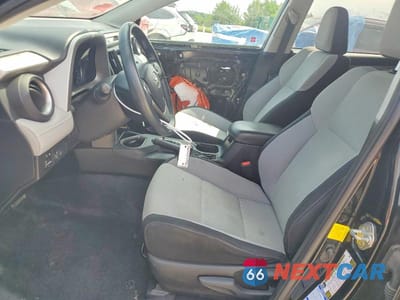 Zdjęcie 7 z 14 samochodu: 2017 TOYOTA RAV4 XLE VIN:2T3RFREV3HW690056 - miniatura