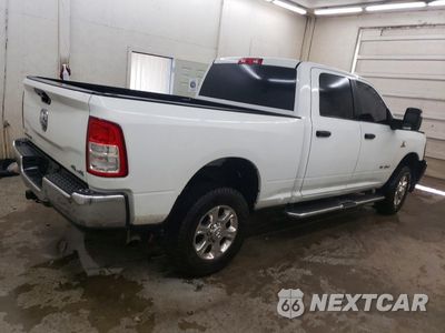 Trzecie zdjęcie samochodu z tyłu: 2024 RAM 2500 BIG HORN VIN:3C6UR5DL6RG101200 - miniatura