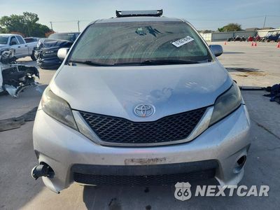 Piąte zdjęcie samochodu w środku: 2015 TOYOTA SIENNA SPORT VIN:5TDXK3DC7FS659553 - miniatura