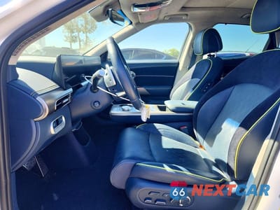 Zdjęcie 7 z 14 samochodu: 2023 GENESIS GV60 PERFORMANCE VIN:KMUKEDTB9PU003235 - miniatura