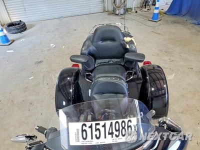 Piąte zdjęcie samochodu w środku: 2023 HARLEY-DAVIDSON FLHTCUTG VIN:1HD1MAF17PB855466 - miniatura
