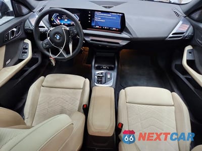 Zdjęcie 8 z 12 samochodu: 2026 BMW 228 VIN:WBA83GG05T7U41835 - miniatura