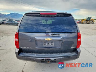 Zdjęcie 6 z 12 samochodu: 2010 CHEVROLET SUBURBAN K1500 LT VIN:1GNUKJE39AR158121 - miniatura