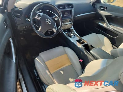 Zdjęcie 8 z 13 samochodu: 2012 LEXUS IS 250 VIN:JTHFF2C27C2522147 - miniatura