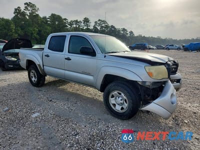 Czwarte zdjęcie samochodu z boku: 2006 TOYOTA TACOMA DOUBLE CAB PRERUNNER VIN:3TMJU62N56M009559 - miniatura