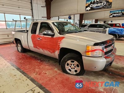 Czwarte zdjęcie samochodu z boku: 2008 CHEVROLET SILVERADO K1500 VIN:2GCEK19J081302793 - miniatura