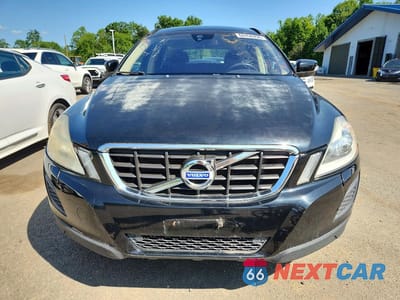 Piąte zdjęcie samochodu w środku: 2013 VOLVO XC60 3.2 VIN:YV4940DZ6D2452546 - miniatura