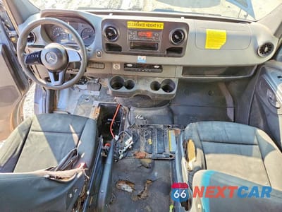 Zdjęcie 8 z 13 samochodu: 2019 MERCEDES-BENZ SPRINTER 2500/3500 DELIVERY VAN VIN:WD4PF1CD3KT006884 - miniatura