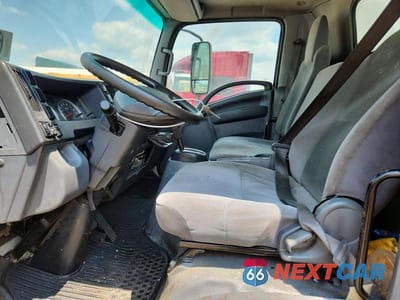 Zdjęcie 7 z 13 samochodu: 2018 ISUZU NPR XD BOX TRUCK VIN:JALC4W160J7K00200 - miniatura